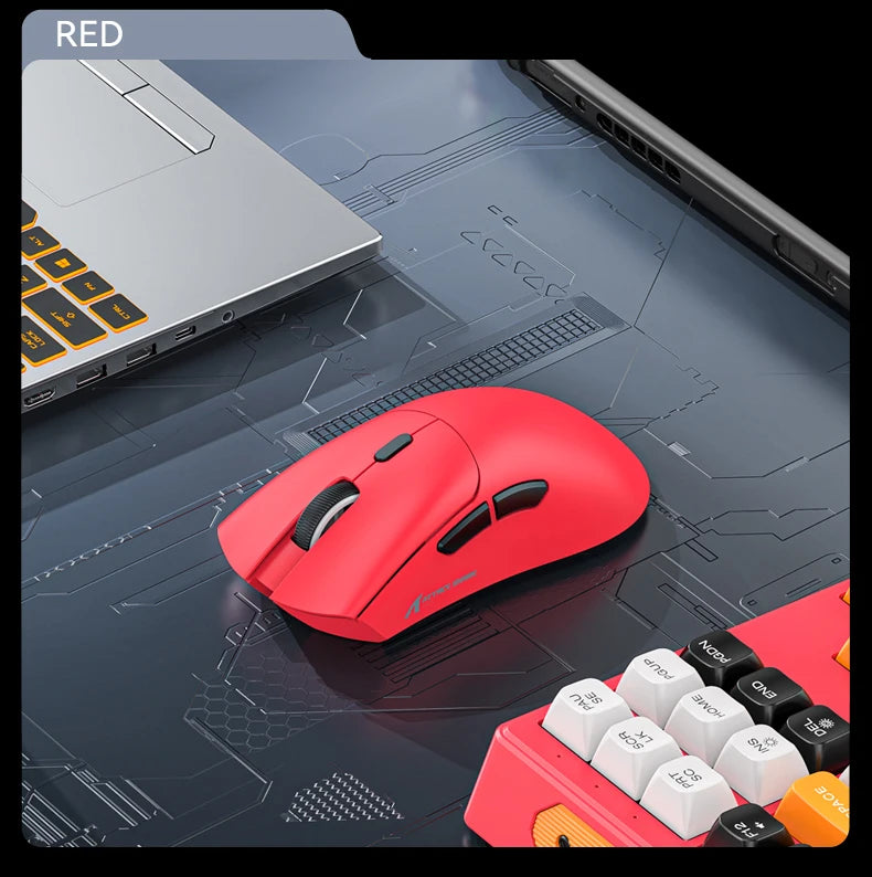 Mouse Gamer Attack Shark R1 - Conexão Tri-Mode, 1000Hz, 18000 DPI, Sensor PAW3311, Com Macro para Jogos