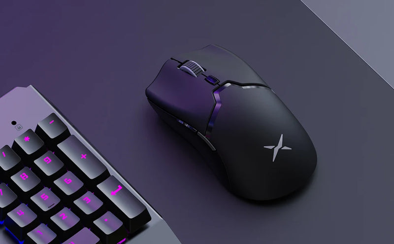 Mouse Gamer Sem Fio Delux M800 PRO - Conexão Tri-Mode Bluetooth, 26000 DPI, Switches Huano Rosa, Ideal para PC Gamer