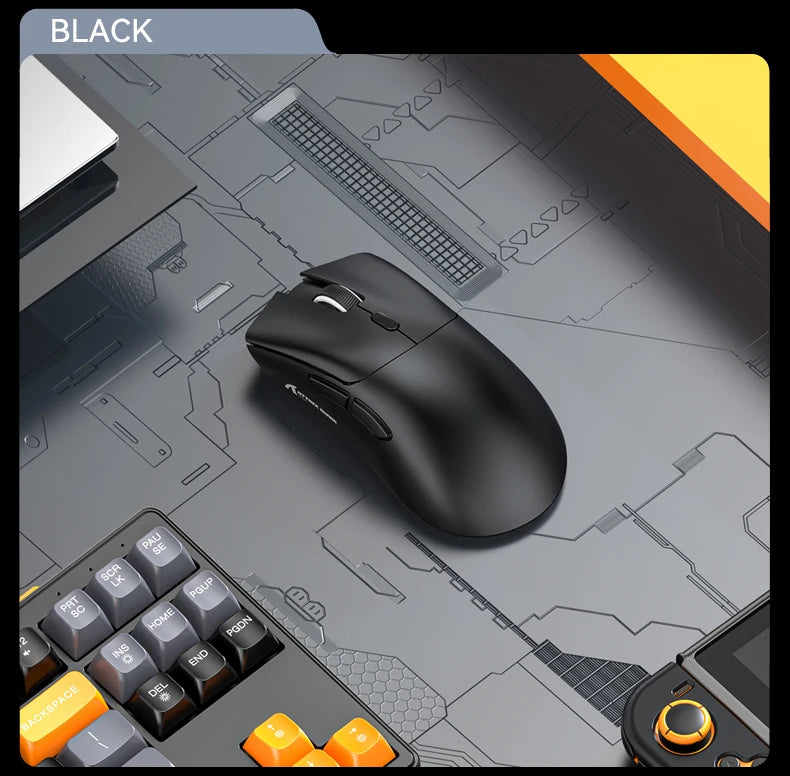Mouse Gamer Attack Shark R1 - Conexão Tri-Mode, 1000Hz, 18000 DPI, Sensor PAW3311, Com Macro para Jogos